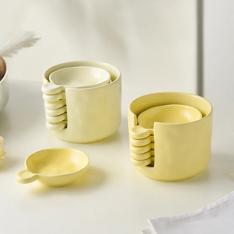 

Seven Piece Set Nordic Cream-flavored Ceramic Saucers with Handles Hand-kneaded Storage Cans Hot Pot Seasoning Saucers Plates