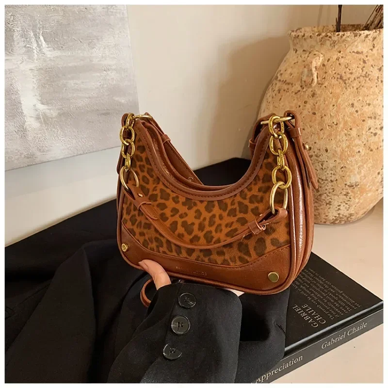 Супер популярная нишевая сумка для женщин осенне-зимняя через плечо с