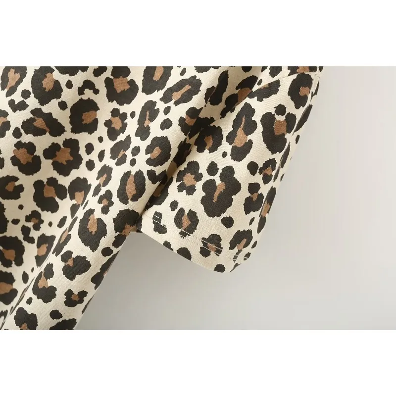 Футболка женская летняя хлопковая с круглым вырезом и леопардовым принтом