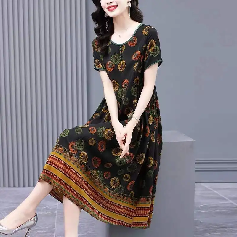 

Женское платье-миди из шелка тутового шелкопряда с цветочным принтом