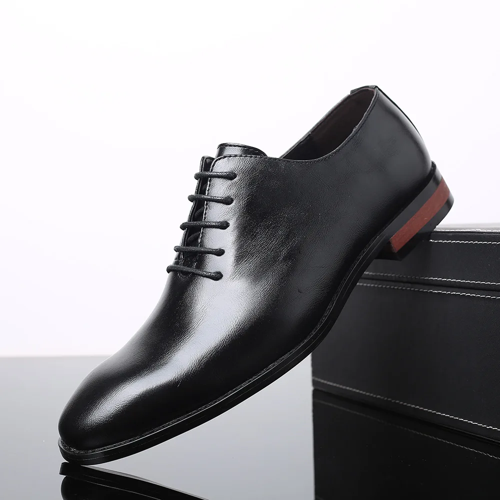

Mens Leather Shoes Spring Autumn New Business Formal Casual Leather Korean Version of British Groom and Men's Wedding Shoes