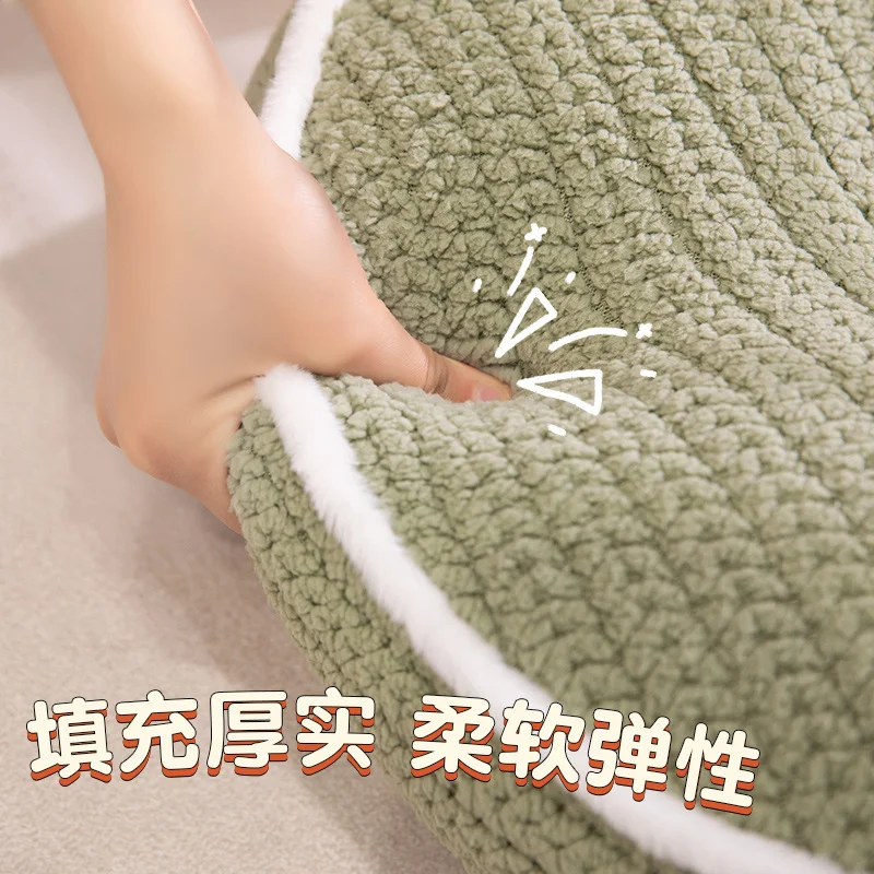 Подушка-футон с девчачьим сердцем 40 см мягкая и удобная сидящая для длительного