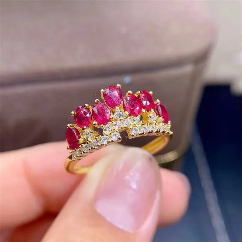 

Кольцо из серебра 925 пробы с натуральным Рубином