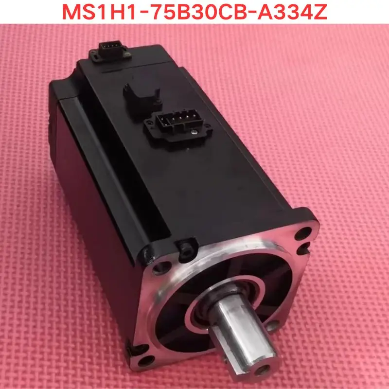 

MS1H1-75B30CB-A334Z Бывший в употреблении телефон, серводвигатель, 0,75 кВт, проверка работоспособности