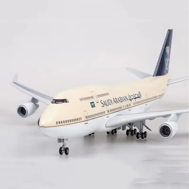 Масштаб 1/150 47 см самолет 747 B747-400 модель авиакомпании Саудовской Аравии SAUDIA W