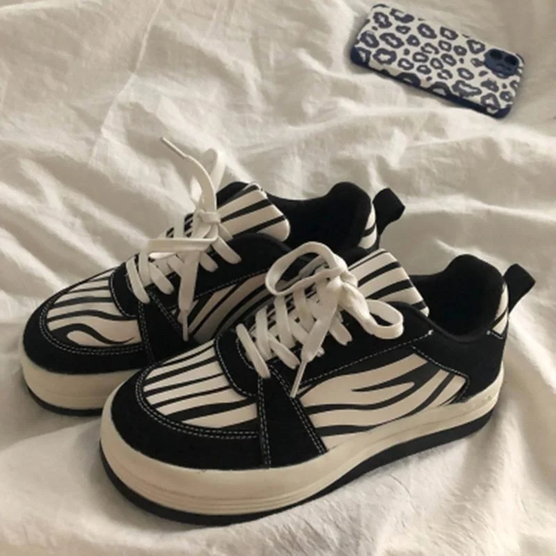 

2022 Woman Vulcanize Shoes Spring Casual Outdoor Students Sneakers Patchwork Print Platform Fashion Daily Ladies Footwear