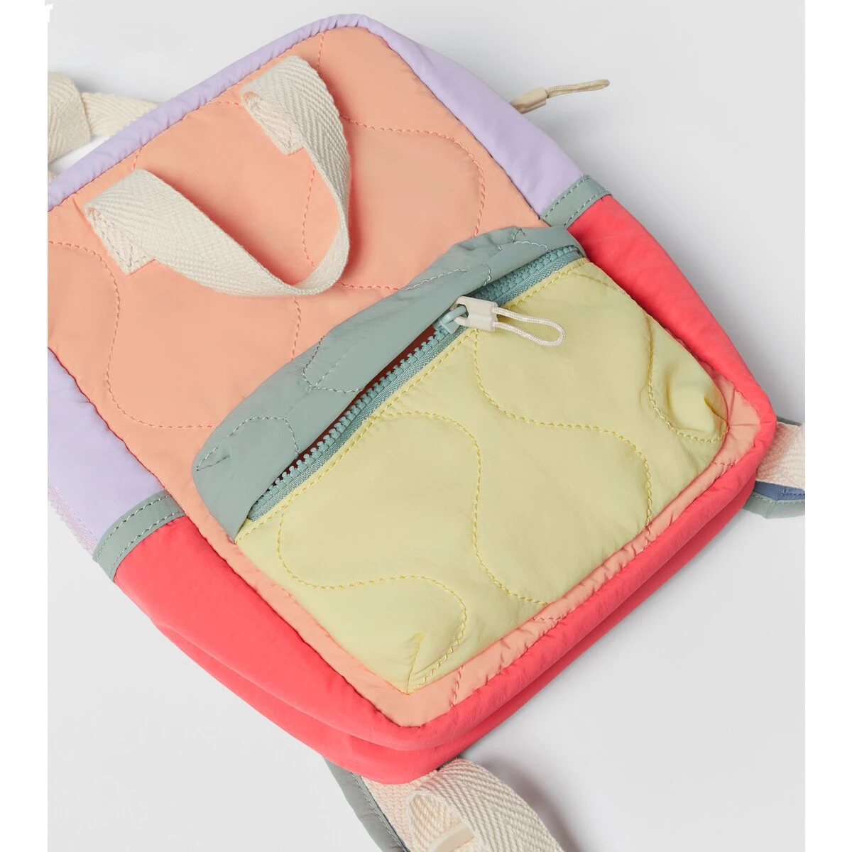 Рисунок 5 - Детский рюкзак с вышивкой имени