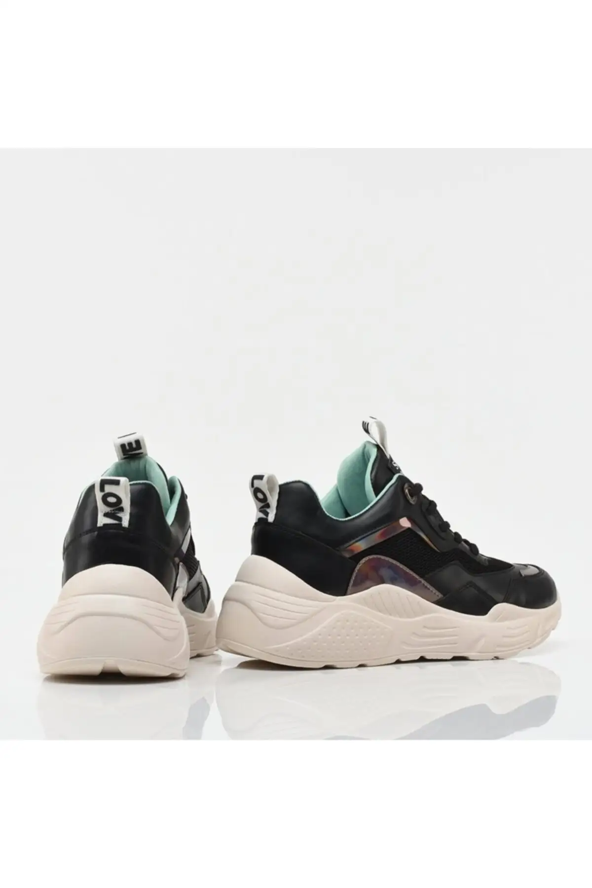 

Women Vulcanized Shoes Black pedestrian Comfort Breathable Running Quality Casual Outdoor Ladies Sneakers Light Sport Shoes