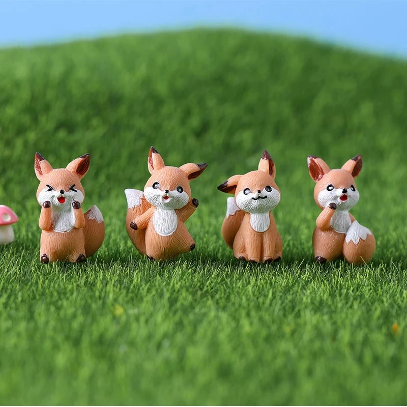 4Pcs Caroon Mini Fox Ornament Miniature Figures Cute Animal Resin Handicraft Micro Landscape Dollhouse Gardening Decoration 1