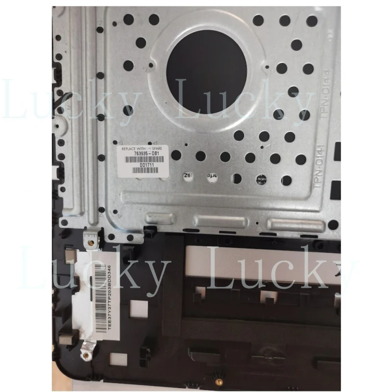 Подставка для рук (палмрест) для HP Envy 17-k, 17t-k, 17-K, TPN-Q141144 с отверстиями для клавиатуры и сканера отпечатков пальцев (art.: 3920d95595670) - 3920d95595670