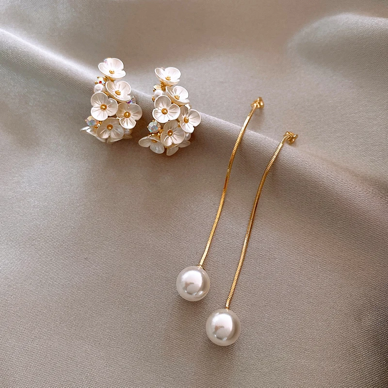 

Модные серьги-подвески с жемчугом и цветком для женщин, легкие Роскошные Дизайнерские серьги для женщин, тренд 2022