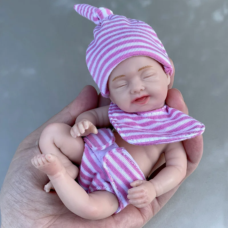 Цена Силиконовые Мини-куклы Новорожденные, 6 дюймов, ручная работа, маленькая милая кукла новорожденная для сна, окрашенные силиконовые наборы н...