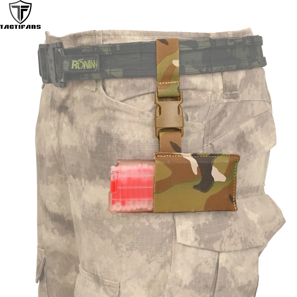 Tactical Marking Light Dispenser Belt Mounted Pouch Hanger Fluorescent Label Glow Lighting Signal Sticks Paintball Accessories