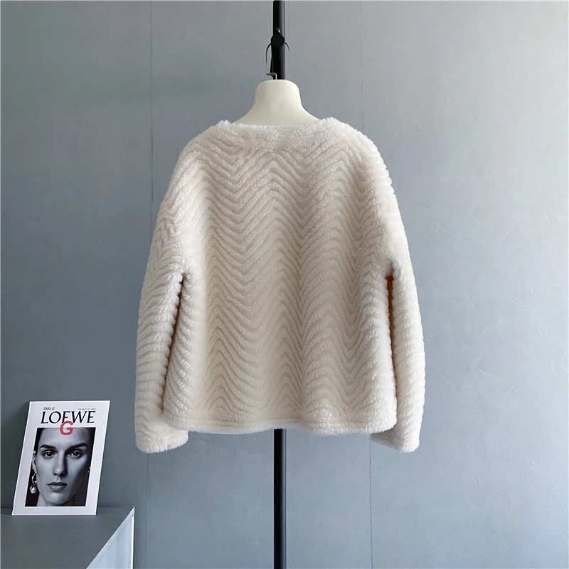 FURYOUME Early Winter Real Fur Women Coat 100% Wool Shearing Coats Warm Fashion Natural Fur Jacket Young Women Streetwear