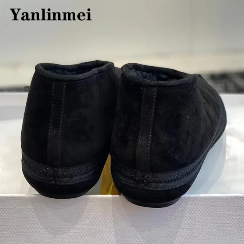 Зимние туфли на плоской подошве женские замшевые неглубокие лоферы из коровьей