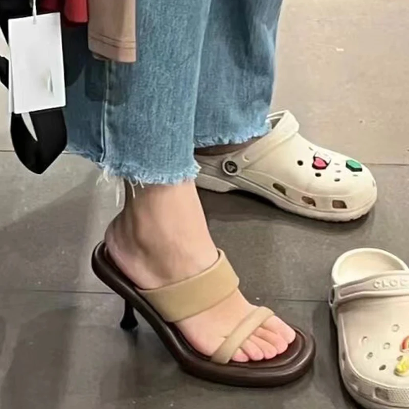 

Designer Mules Shallow Chaussure Femme Open Toe Thin Heels Slip On Sandals Outdoor Tacones Casual Sapato Feminino Luxury Pumps