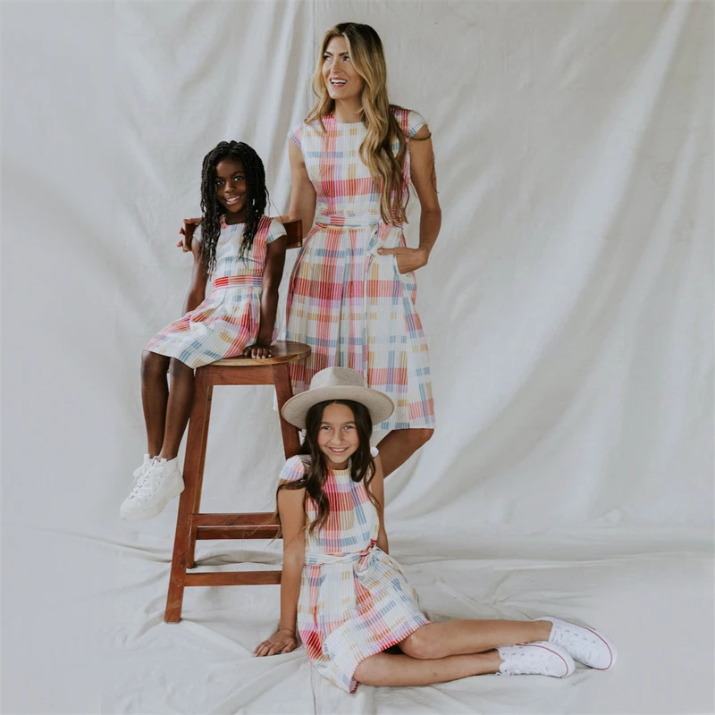 

На День Матери 2022 одинаковый наряд для родителей и детей одинаковая семейная одежда с бантом для мамы и дочки одинаковое пляжное платье для ...