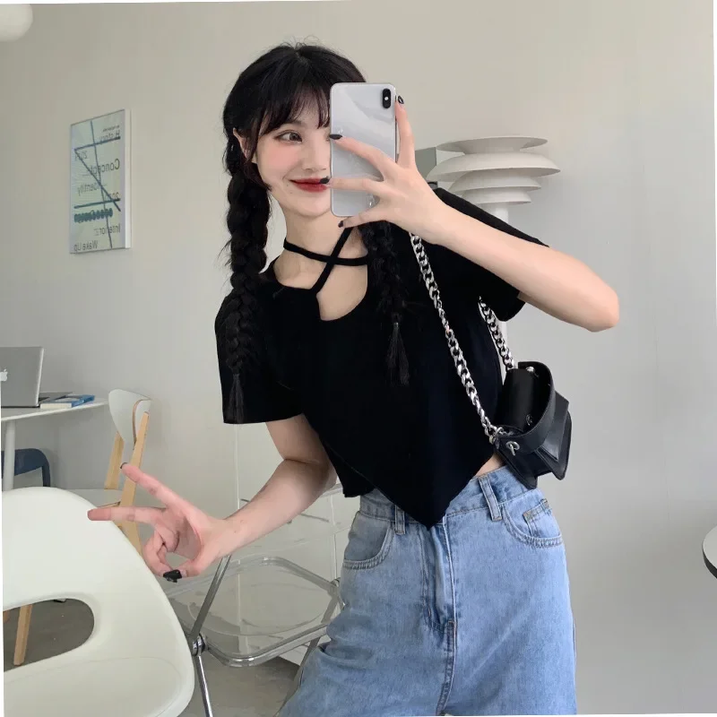 Женская летняя укороченная футболка в новом стиле топ подчеркивает ваш силуэт