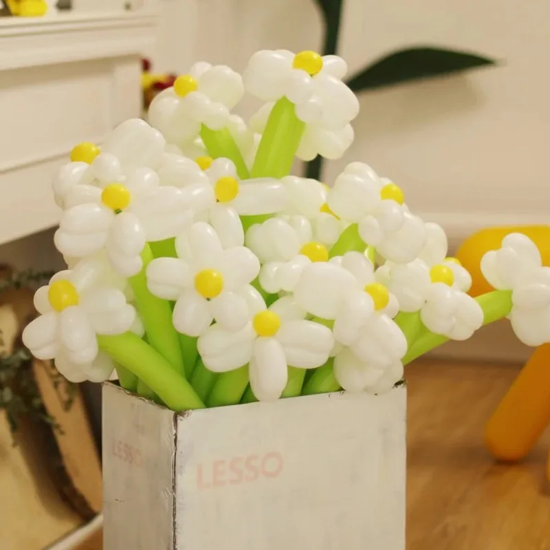 

2023 Little Daisy Color Bundle Outdoor Valentine's Day Children's Day Birthday Gift Diy Photography Props Scene Decoration