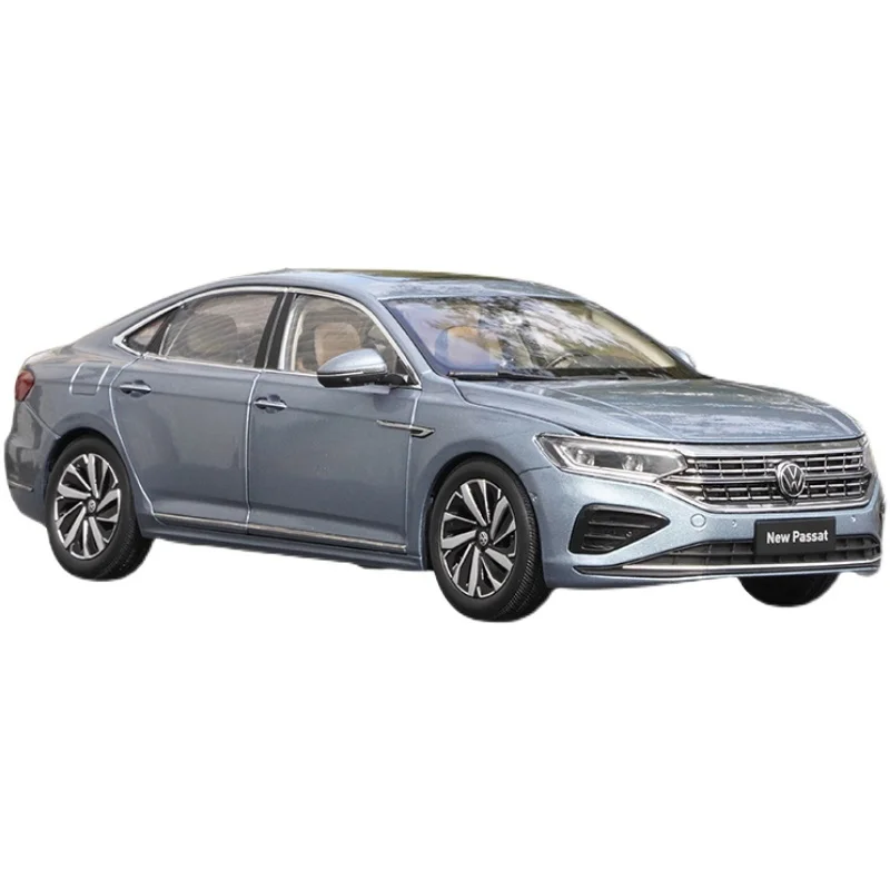 

Original 1:18 VW NEW PASSAT 2022 Alloy Car Model Collection Ornament Gift