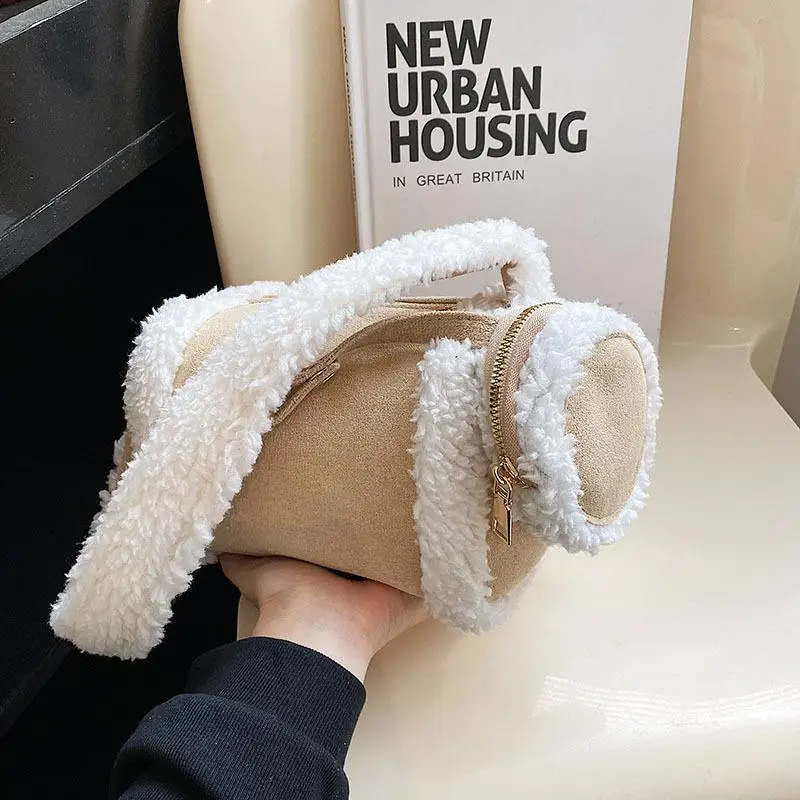 

Lambswool Round Handbag Women Plush Faux Suede Shoulder Bag Ladies Winter Totes Fashion Shopper Underarm Bag Purses 2022 Ins