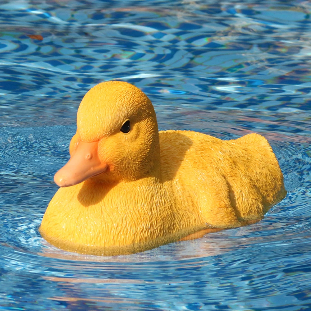 

Simulation Decoy Hunting Duck RC Boat Waterproof 2 Channels Remote Control Ship Model Toys for Swimming Pool Pond Garden Decor