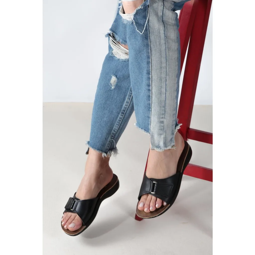 

Быстродействующие женские тапочки 001