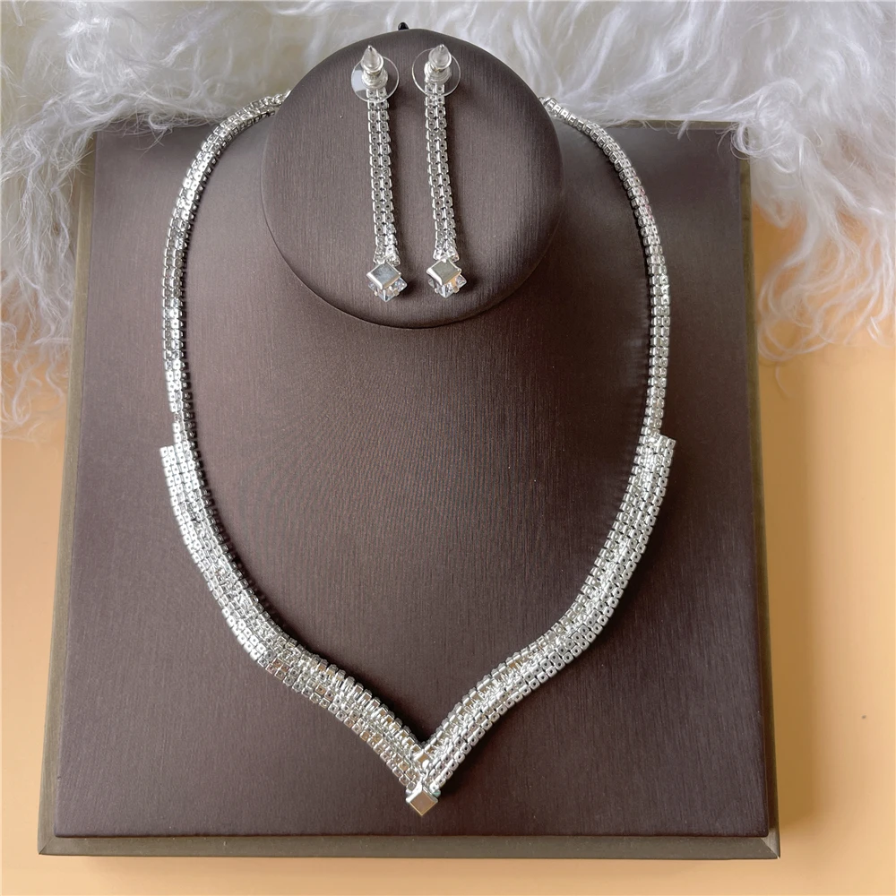 

Silver Plated Wedding Jewelry Set Crystal Bridal Shiny Rhinestone Jewelry Sets Elegant Necklace Earring Engagement Jewelry Set