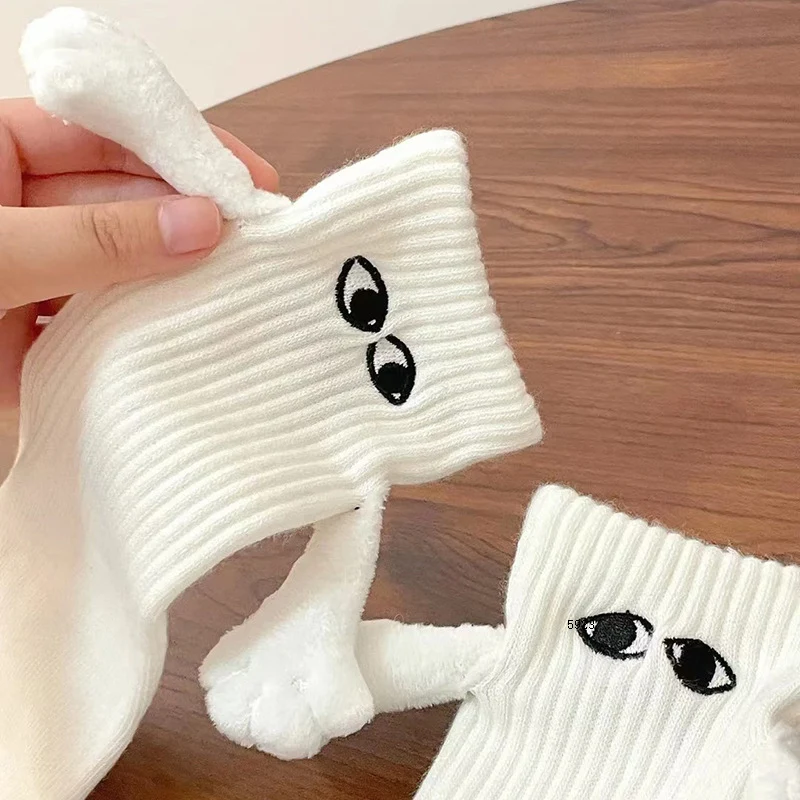 Cute Magnetic Hand-Holding Socks Couples Cartoon Eyes Socks Summer Funny Creative Mid Tube Socks Personalized Long Socks