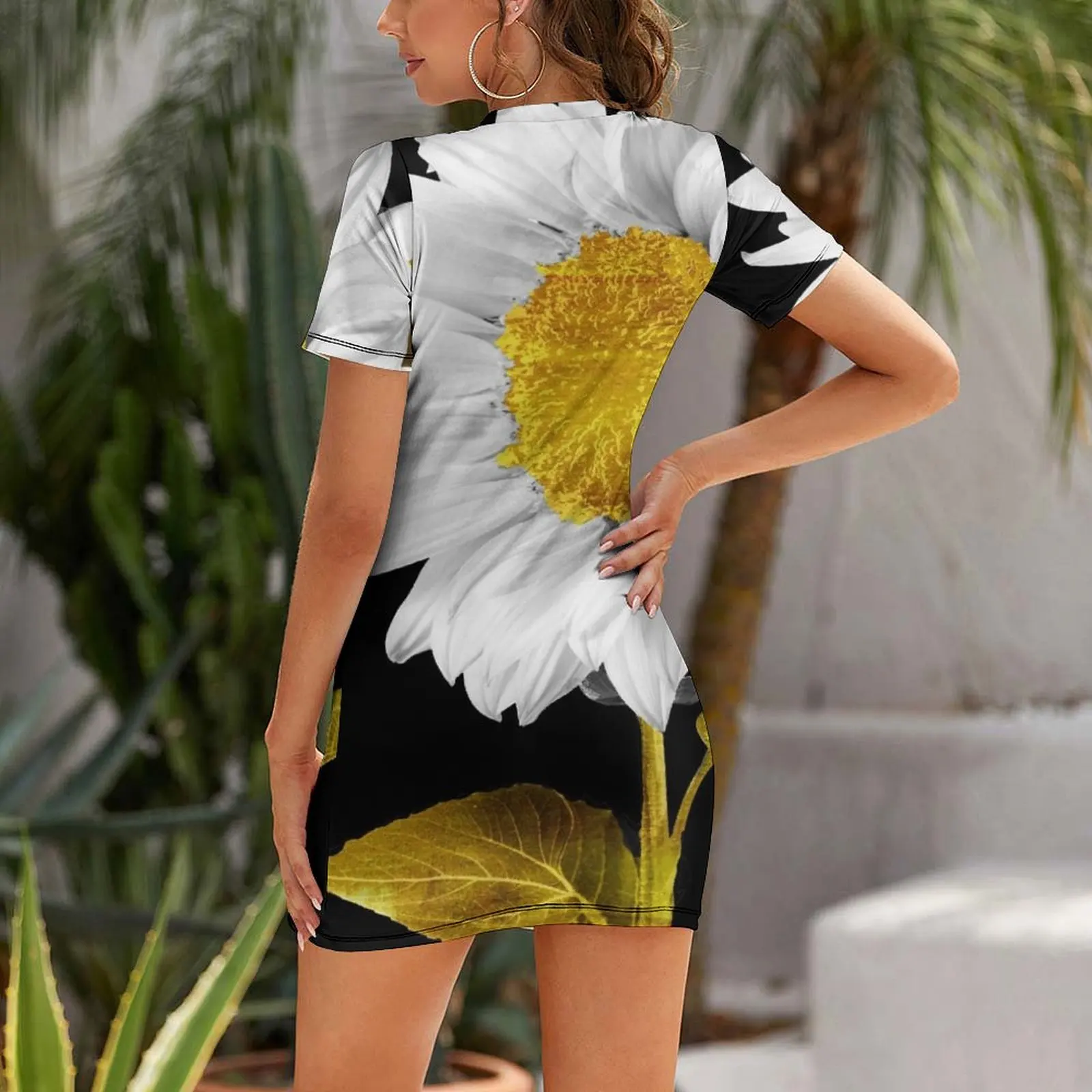 Золотое платье с короткими рукавами и сердечками вечернее пляжная одежда