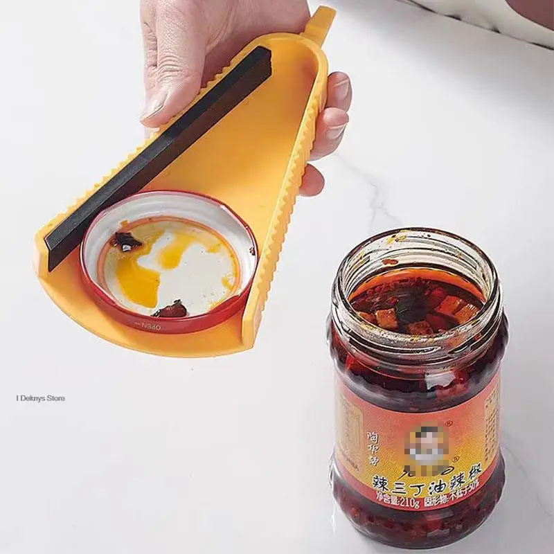 

Bottle Can Opener Kitchen Tool Cap Opening And Tightening Device Cap Can Be Screwed And Easy To Twist Cool Gadgets For Kitchen
