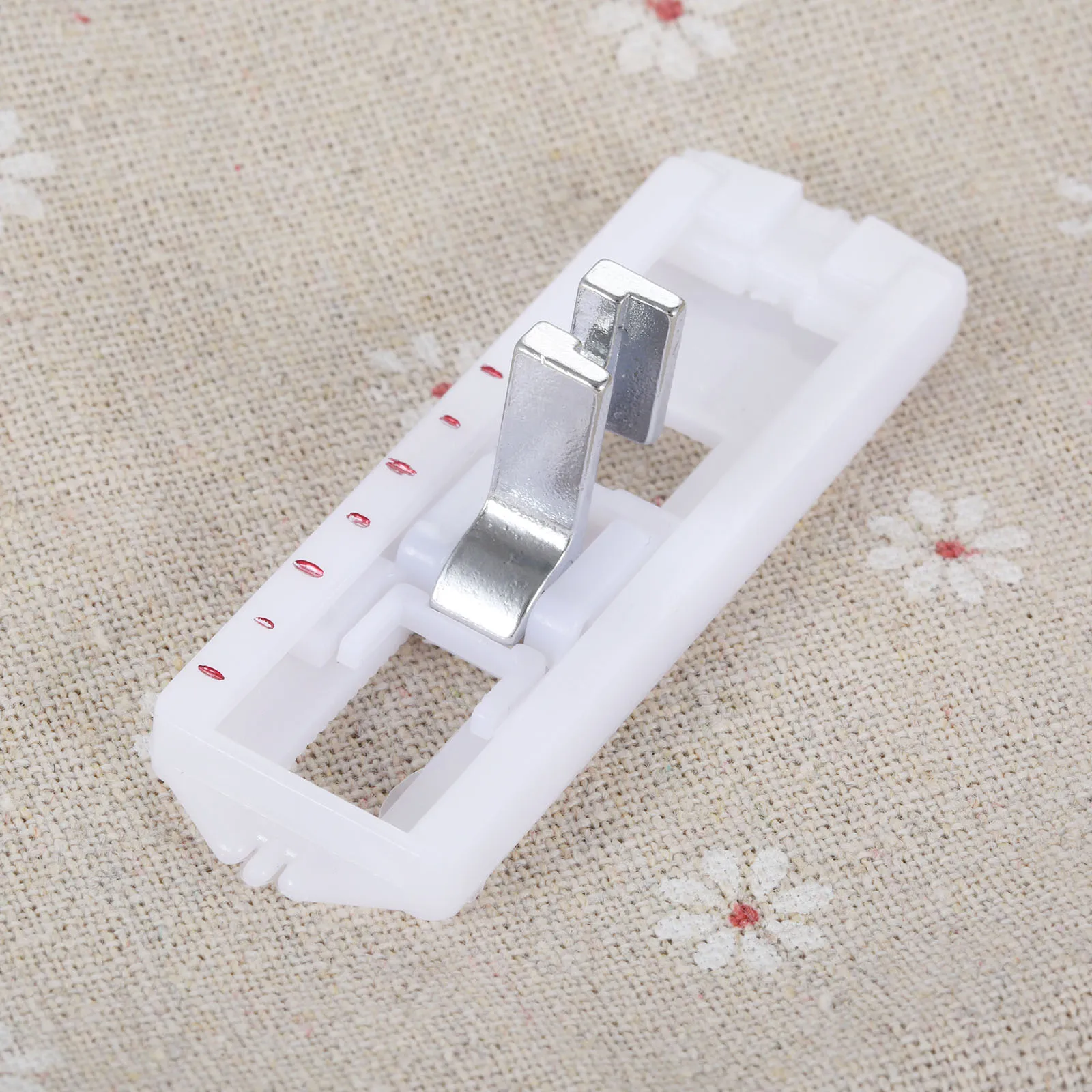 

1Pcs Buttonhole Foot Presser Buttonhole Machine Cy-7302l Presser Foot Fit for Brother Four-Step Buttonhole Presser Foot