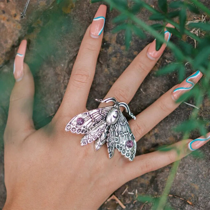 

New Retro Moth Insect Personality Ring Women Exaggerated Gemstone Punk Ring Men Gift Jewelry Wholesale