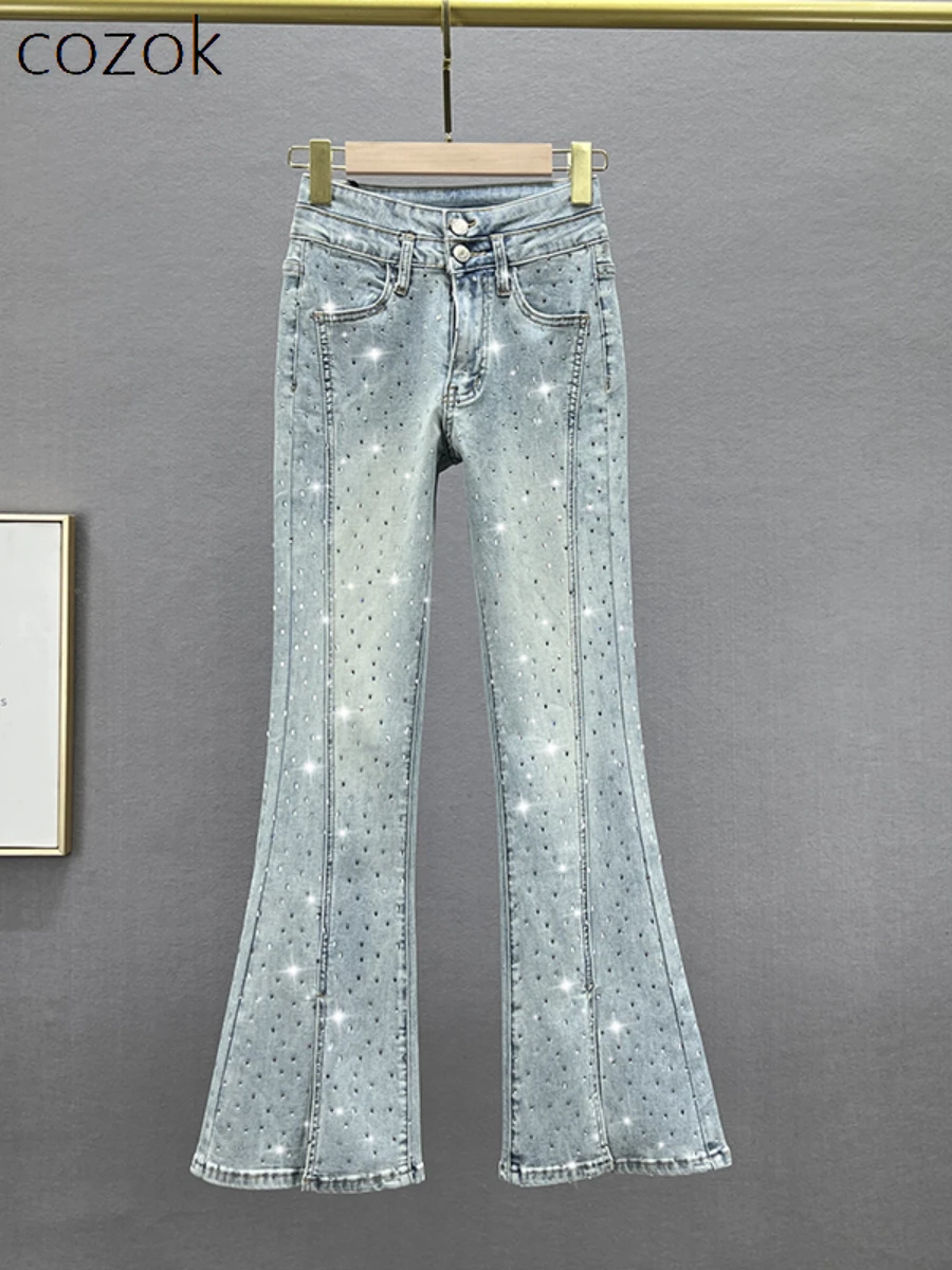 

European Goods Denim Bell-Bottom Pants Women's Trendy 2023 Autumn Fashion High Waist Slim Trousers Rhinestone Split Lady Jeans