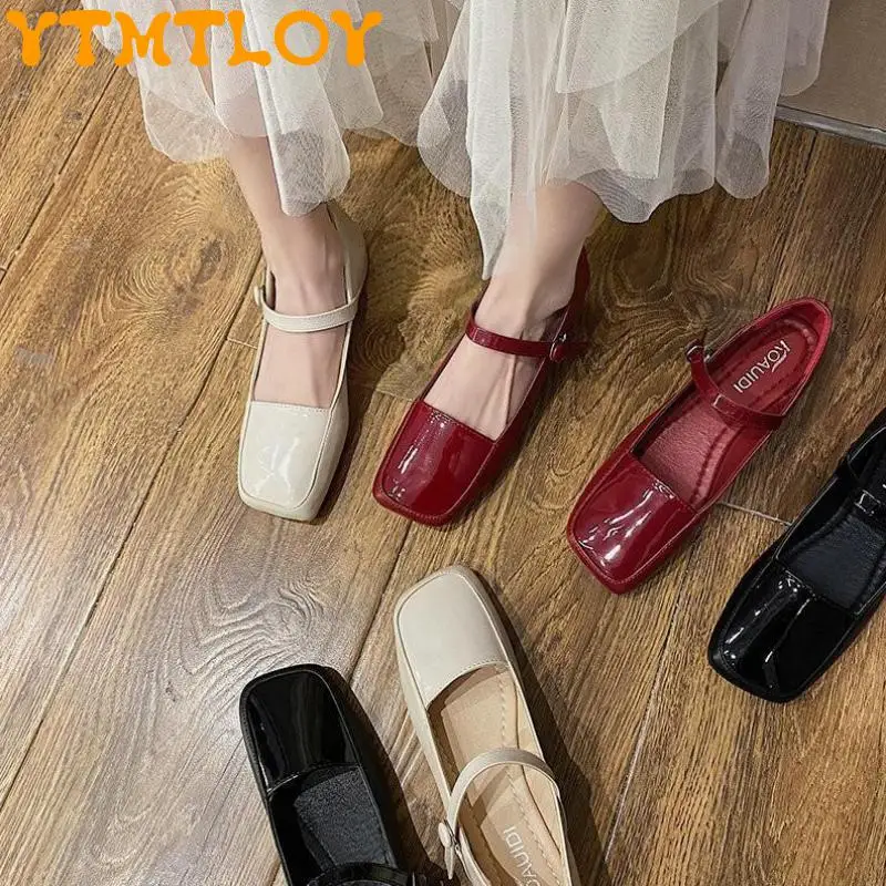 

2021 new spring and autumn square-toe shallow mouth single shoes one word buckle all-match little fairy shoes