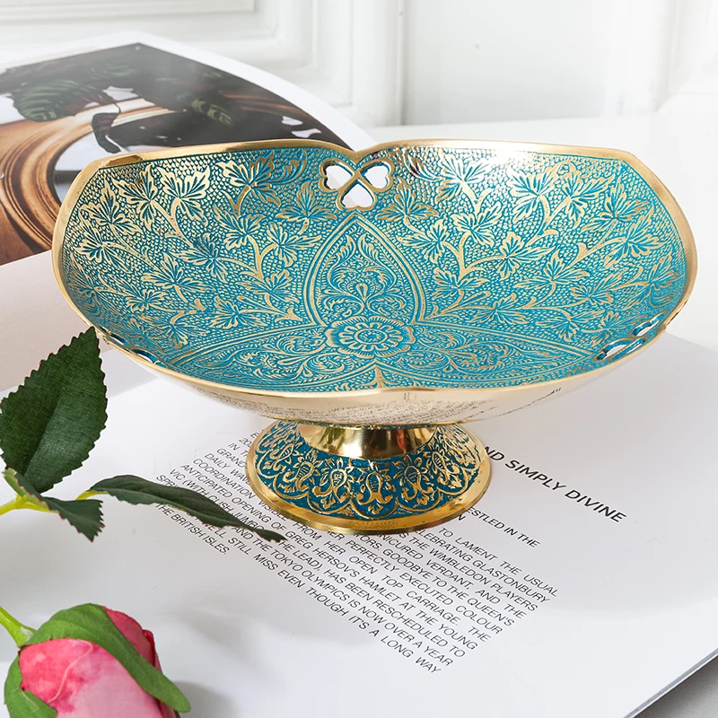 

Brass Fruit Bowl Jewelry Snack Storage Disk Tea Table Table Tray Openwork Carved Household Products Desktop Decoration European