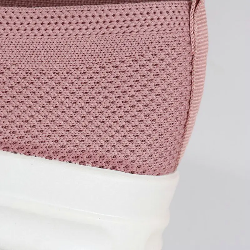 2022 cloth shoes Women's fashionable embroidered shoes Lightweight soft soled middle-aged mother's shoes Sports Oversize Shoes