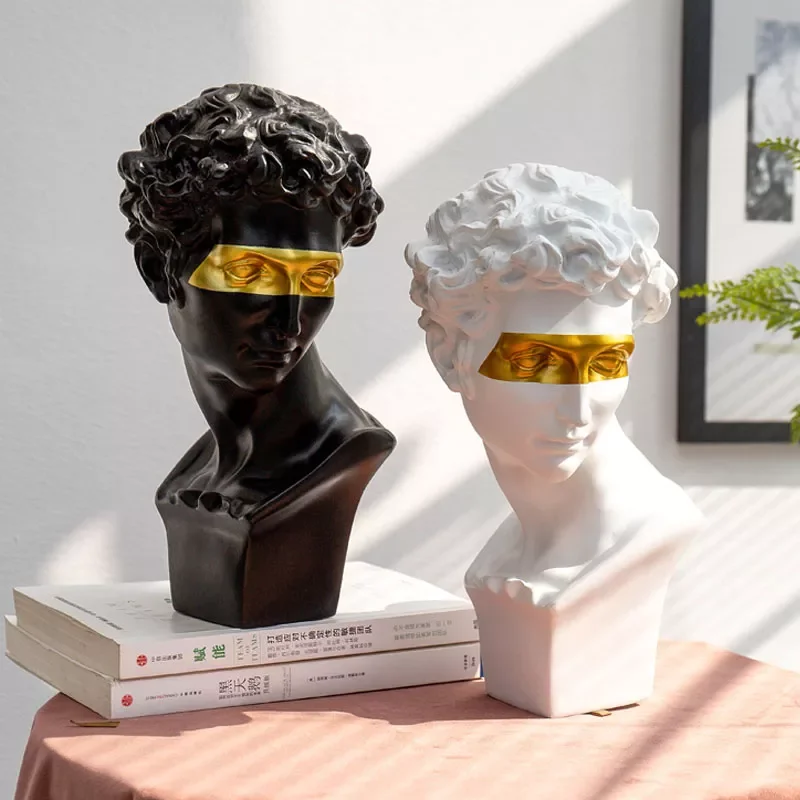 

Vintage Character Sculpture Modern Art Statue Home Decoration Living Room Decoration Desk Accessories Europe Resin Art Craft