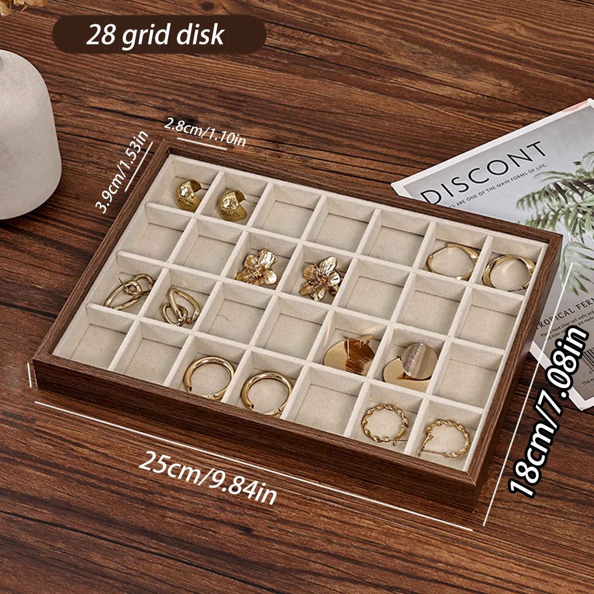 

Деревянная шкатулка для хранения украшений