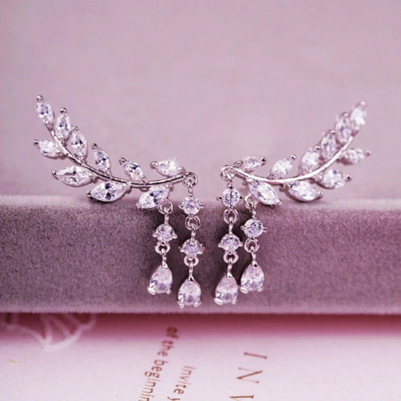 Модные циркониевые серьги-гвоздики в виде листьев 2 цвета современном стиле