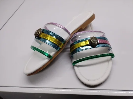 Женские босоножки на плоской подошве повседневные пляжные шлепанцы с цветными