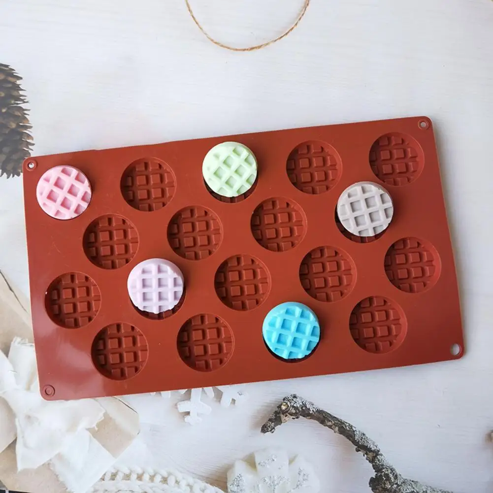 

Waffle Mold 18 Cavities DIY Silicone Round Shaped Chocolate Mold for Baking