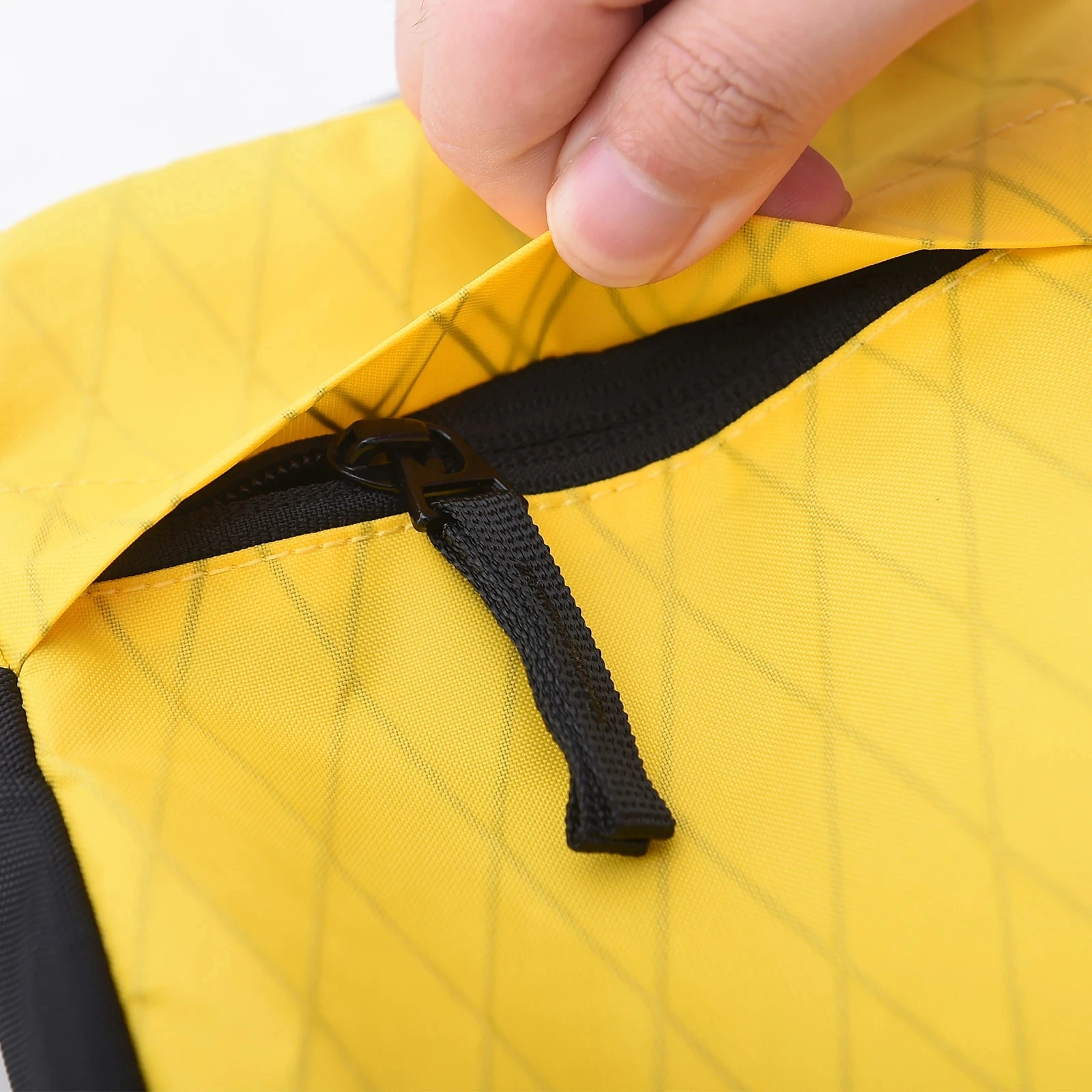 AONIJIE H3207 Unisex Outdoor Multifunctional Messenger Bag Sports Cross Body Bag Shoulder Pouch For Daily Travel Hiking