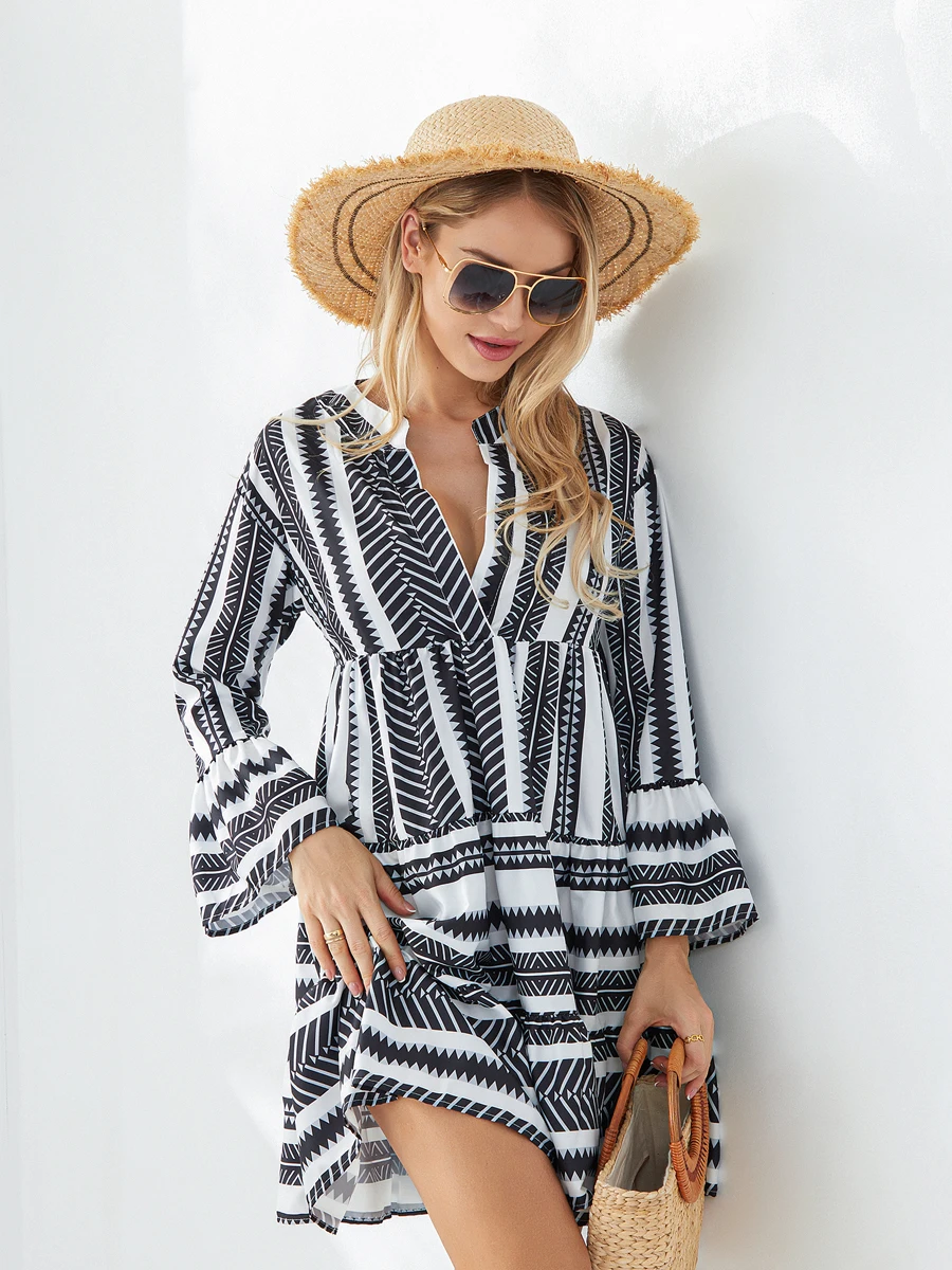

Effortlessly Chic Women s 2023 Printed Flowy Dress with V-Neckline and Long Sleeves - Perfect for Beach Parties Cocktail