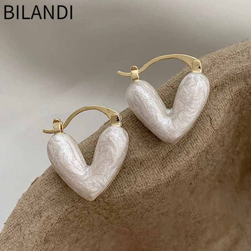

Bilandi Trendy Jewelry Shiny Heart arrings Sweet Korean Temperament Hot Sale Metal Enamle Love Drop Earrings For Women Girl