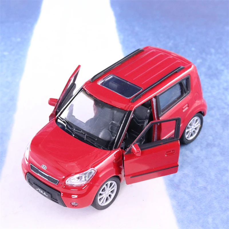 WELLY масштаб 1:36 KIA Soul высокий симулятор игрушечный автомобиль модель автомобиля