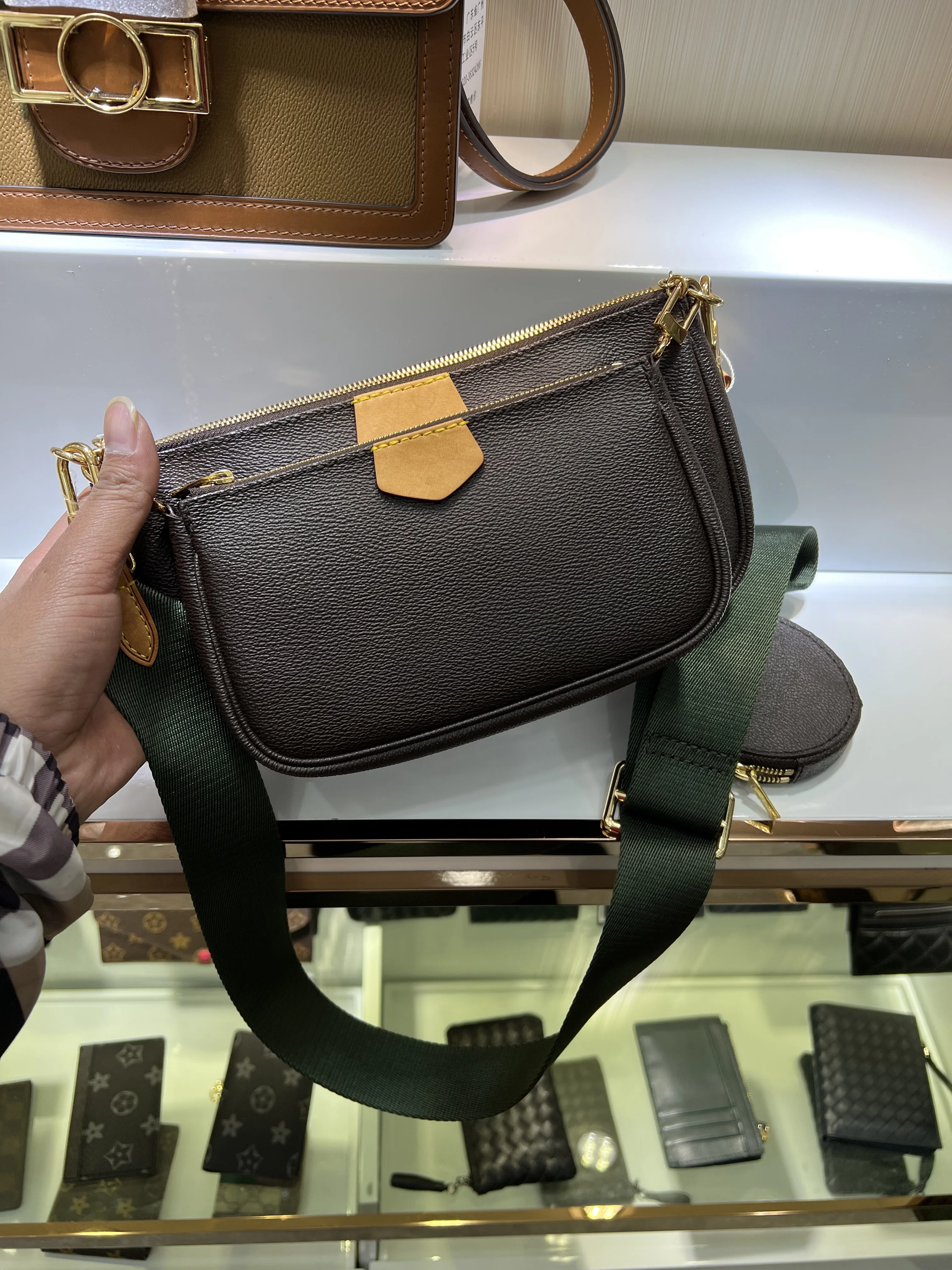 

Women's Handbags Multi-Pocket VIP Luxury Designer Bag Shoulder Bag Zipper High Quality Cowhide Classic Y2K Canvas Monogram
