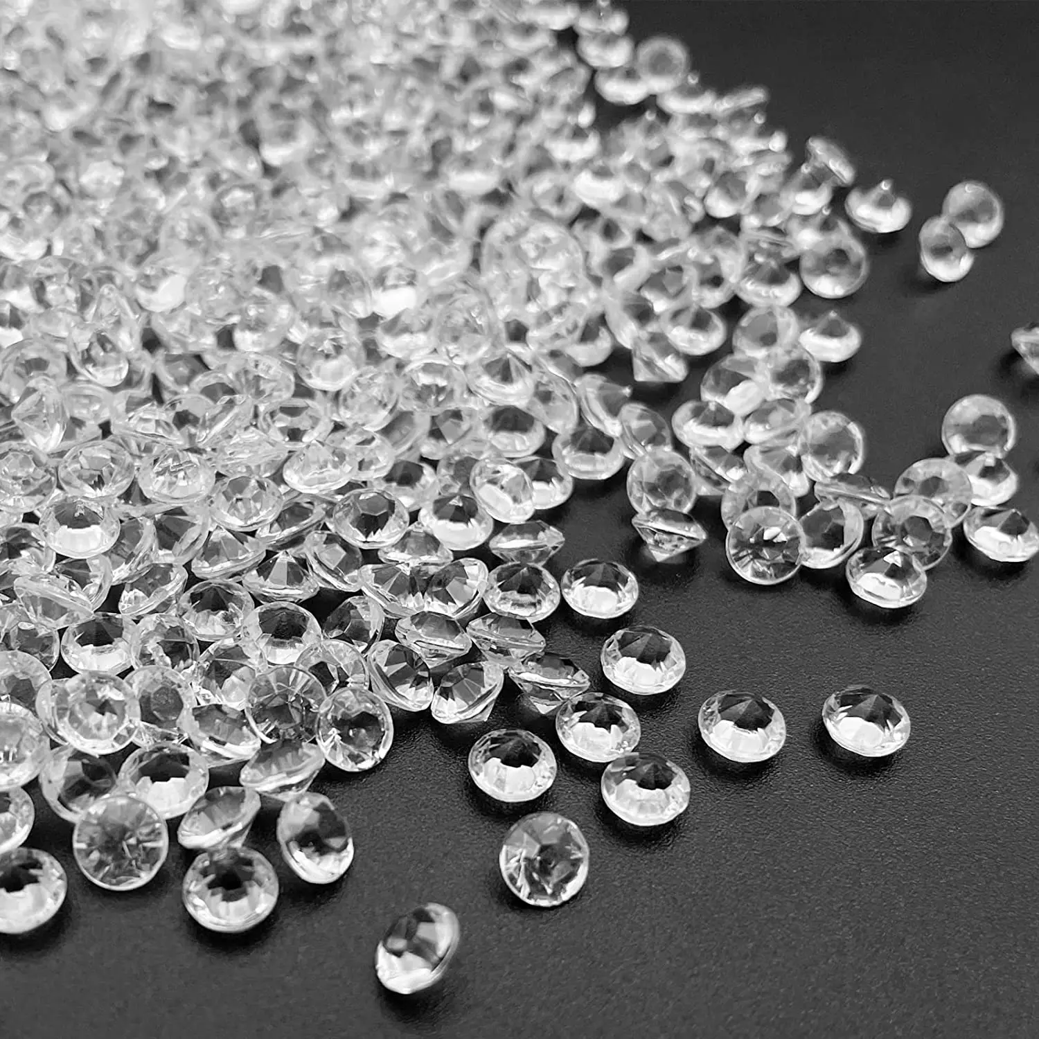 

6000PCS 0.24inch Clear Acrylic Diamonds Rhinestones Crystals Gems for Vase Fillers,Table Scatter, Party Favor Wedding Decoration