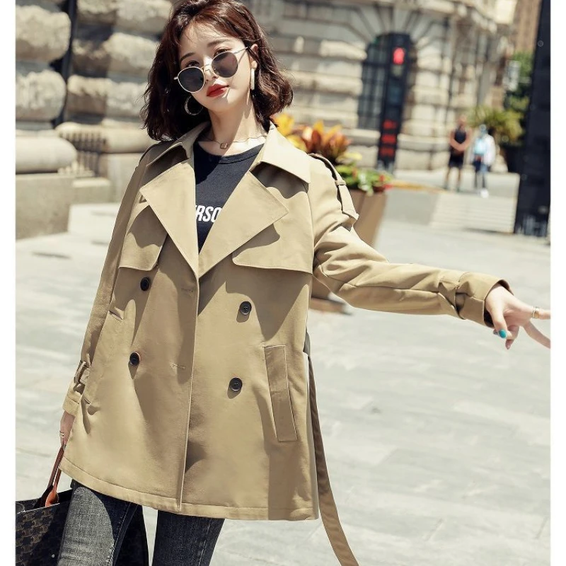 Женский короткий тренчкот на весну и осень двубортная маленькая куртка в