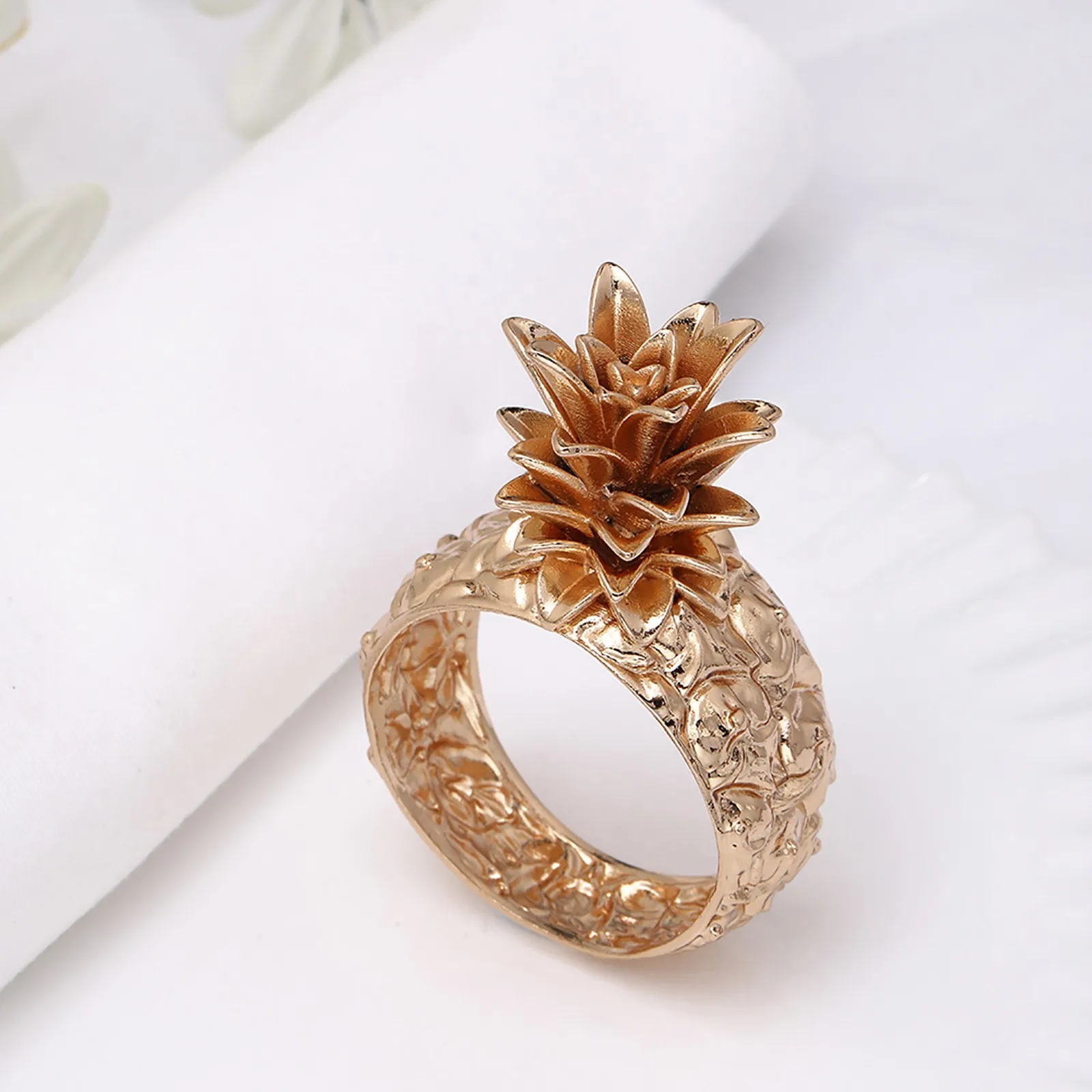 

Классические украшения для мужчин, пряжка для салфеток в виде ананаса с фруктами, аксессуары для сладких фруктов, простой стиль, пряжка для салфеток, стол